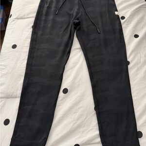 NWOT - Women's Vuori Daily Legging